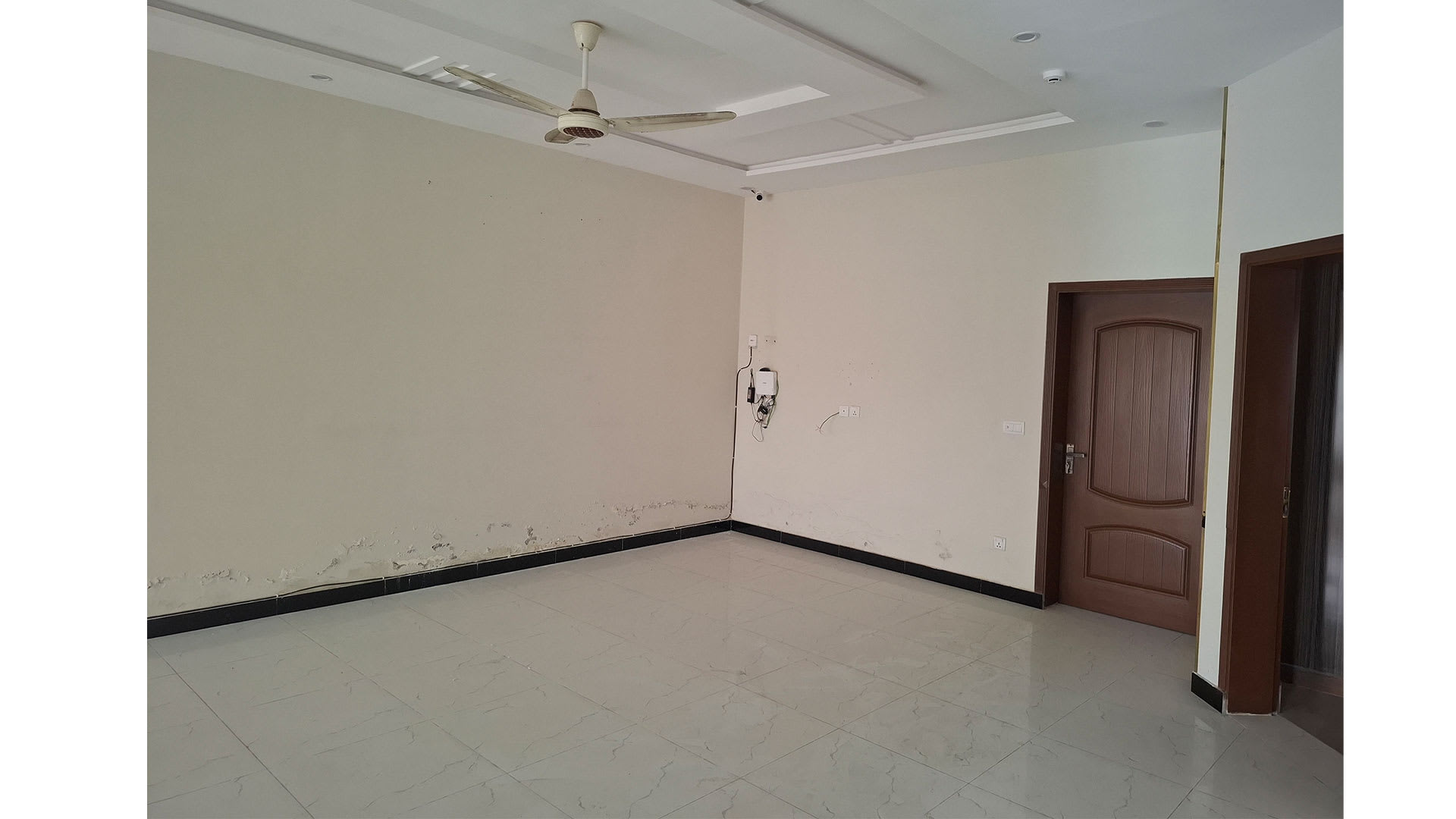 10 Marla Villa for Rent in  DHA Gujranwala - Prime Location