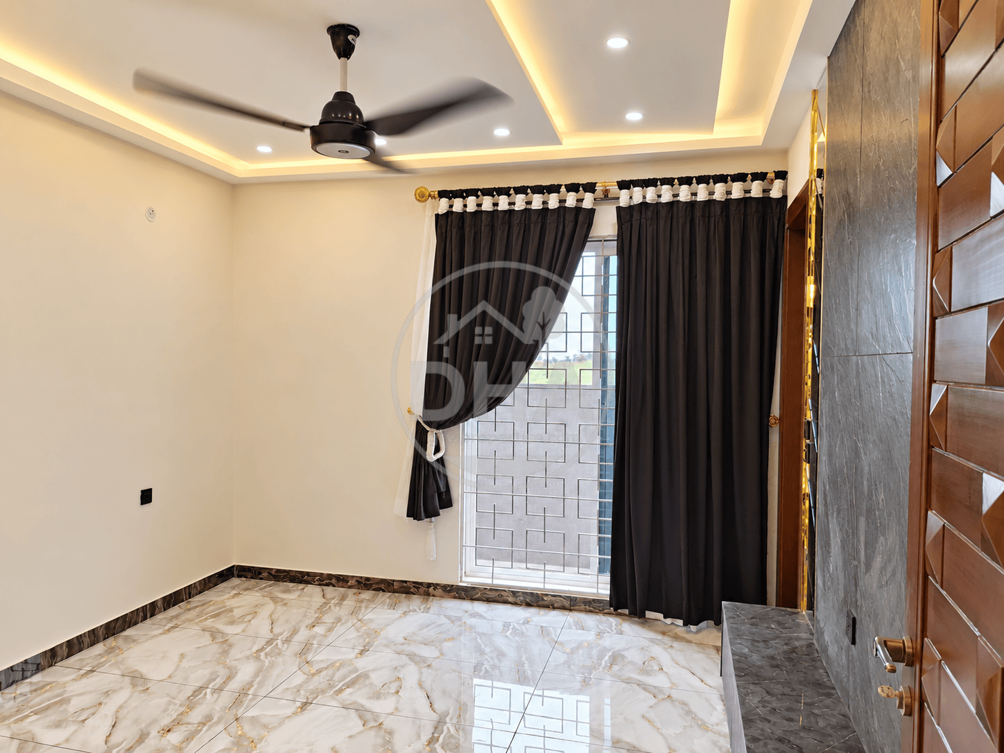 10 Marla House for Sale in DHA Gujranwala Sector G2 – House 486