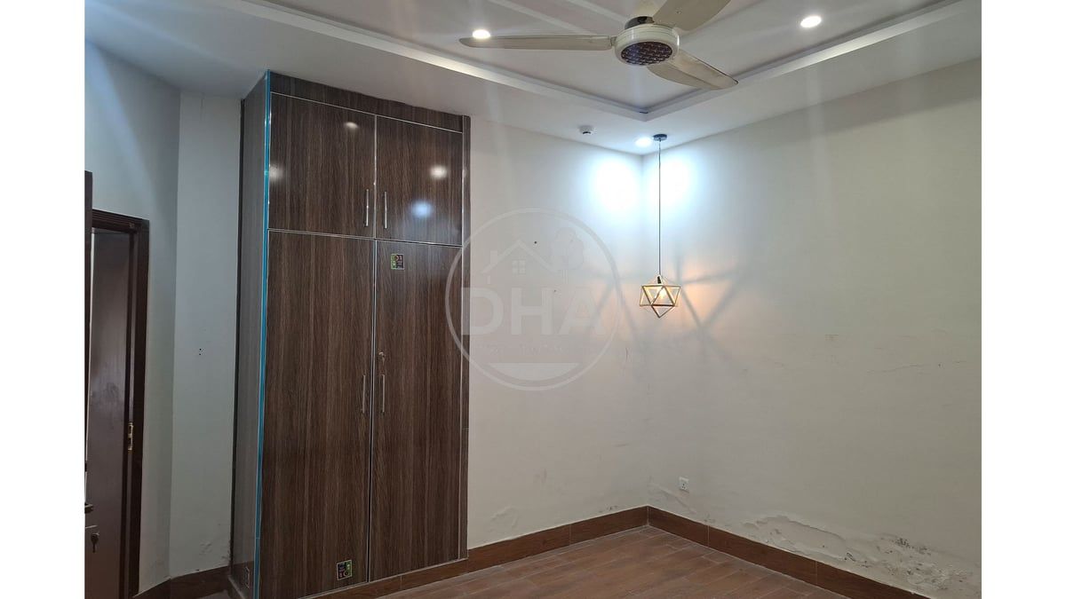 10 Marla Villa For Sale In DHA Gujranwala - Prime Location